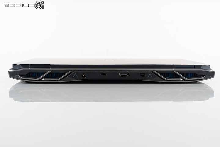 Acer Predator Helios 300 測試報告|邁向效能頂峰的準旗艦之作