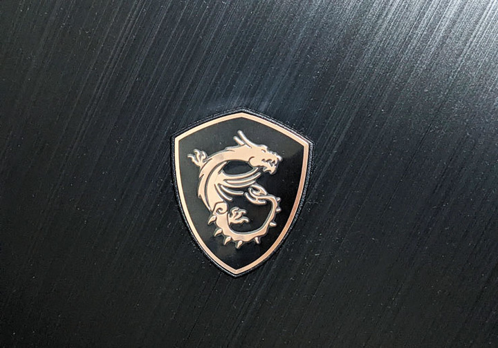 終於入手32吋電競螢幕啦！MSI MPG321QRF-QD開箱分享