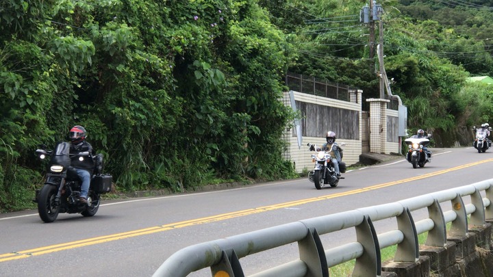 （內有比基尼女騎士）小徑檔車志氣高之南橫埡口行