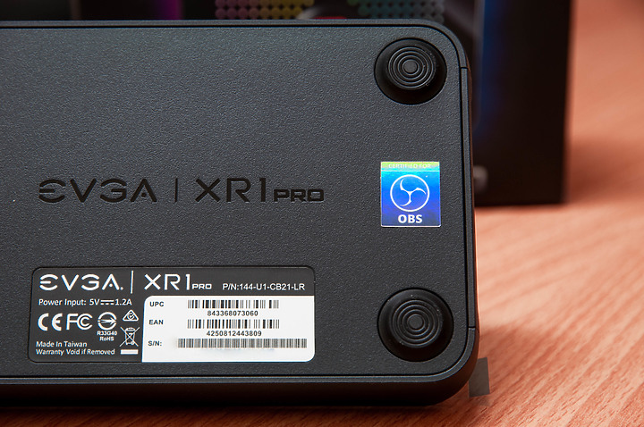 點我看大圖 「EVGA XR1 Pro 實況影像擷取盒」 - 插滿線材開箱文。