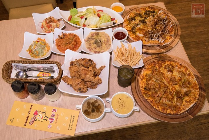 【臺南美食】台南炸雞披薩吃到飽就這家,也推出防疫外帶全餐點全面9折,加碼外帶全家餐自取只要469元~Double Cheese打爆起司