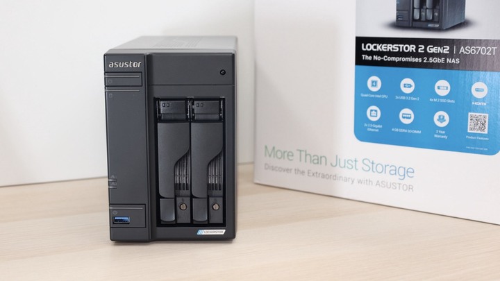 NAS 專用硬碟 TOSHIBA N300 8TB，兩顆一起做 RAID 0