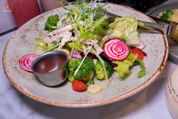【臺南美食】台式復古風與異國美食結合，有台南專屬隱藏版美食，經典早午餐必嘗~Second Floor Cafe貳樓