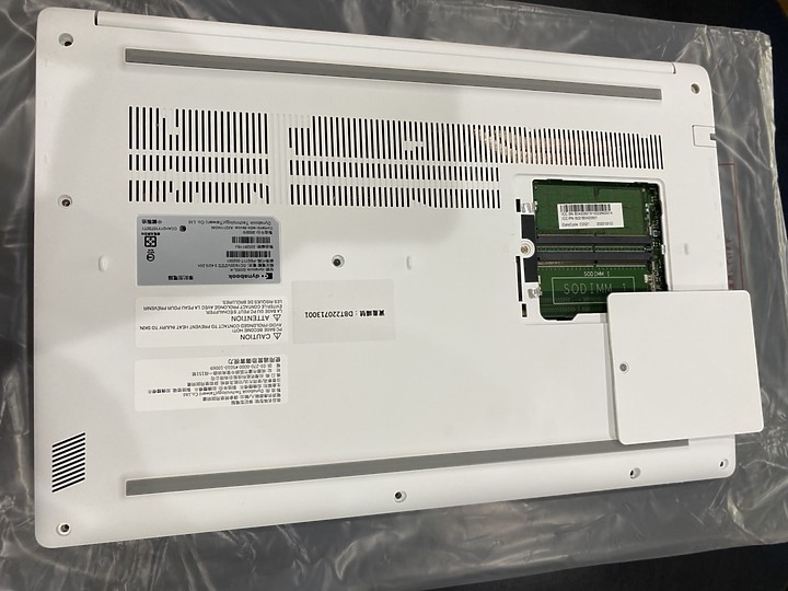 點我看大圖 第一手 開箱 dynabook GX50L-K 15.6吋效能筆電-星炫銀