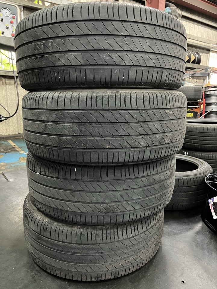 Audi Q3 235/55/17 FALKEN飛隼FK510 SUV 換胎分享