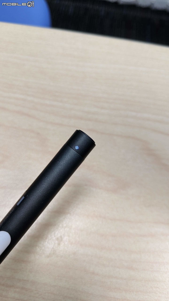 Dell Premier 可充電主動式觸控筆 – PN7522W