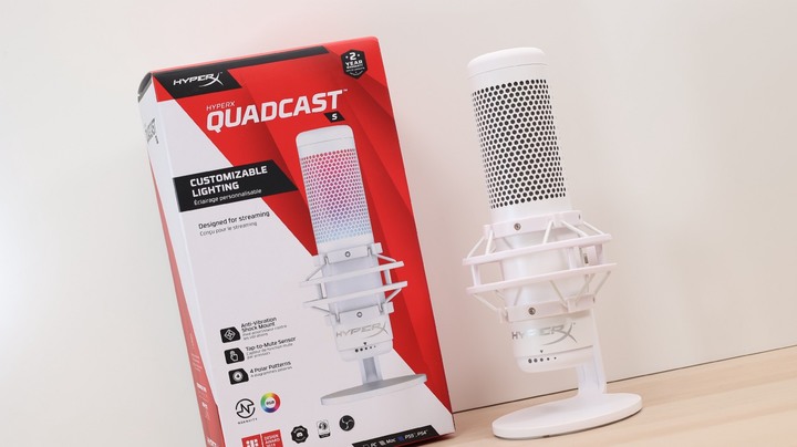 點我看大圖 純白盛宴:視與聽雙重享受。Hyper X Quadcast S 電競麥克風開箱