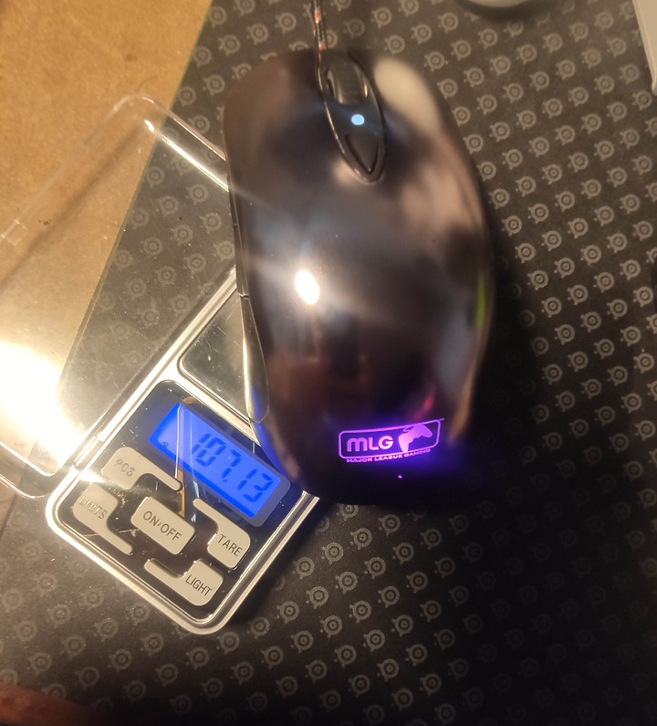 點我看大圖 無線滑鼠~~電池減重 (沒事別亂用輕量滑鼠)