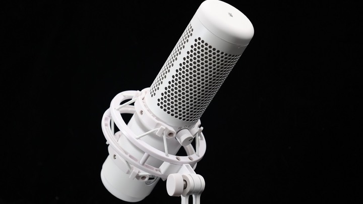 點我看大圖 純白盛宴:視與聽雙重享受。Hyper X Quadcast S 電競麥克風開箱