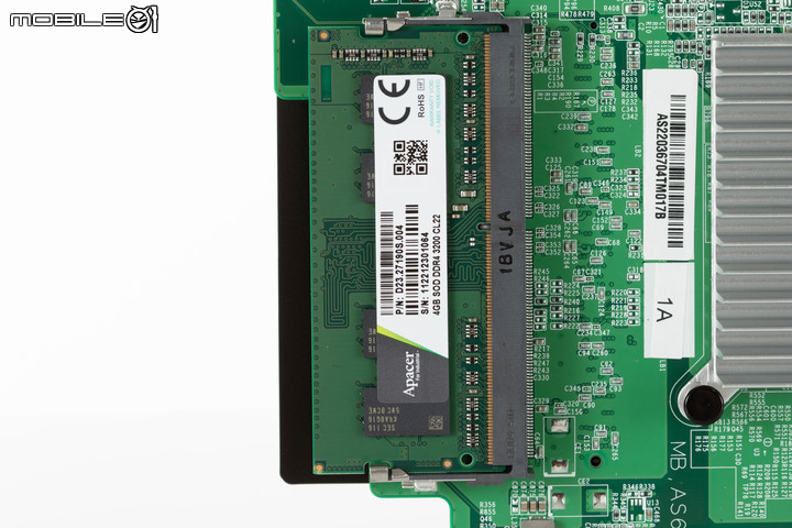 ASUSTOR Lockerstor AS6704T NAS 開箱實測 以 2.5 Gbps、4 SSD 配置的效能儲存裝置