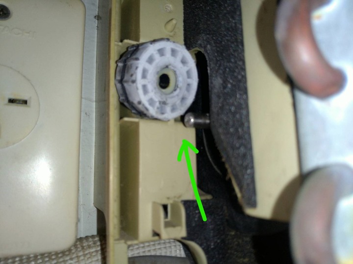 更新[DIY成功]己用20年的日立分離式冷氣要修嗎?另這鼓風扇跟馬達要如何拆開?