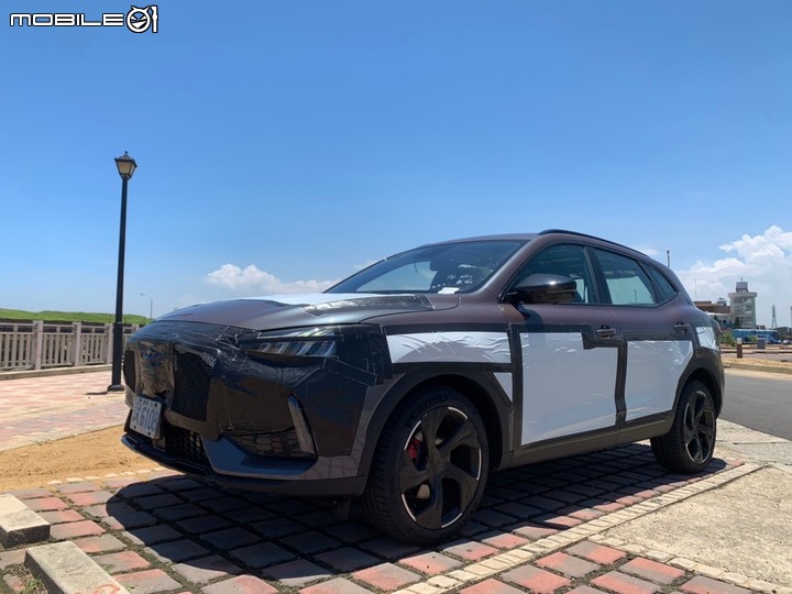 【實車賞析】首輛國產上市的MG HS會有不同面貌;將採用MG 領航新世代設計!