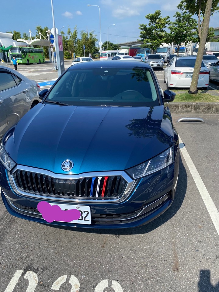 我的第一台新車Škoda Octavia mk4 1.0 斜背