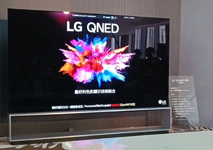 2022年 LG OLED TV 新品體驗會--QNED 8K MiniLED 為需要大尺寸電視，又有預算考量的消費者帶來一線曙光！閨蜜機，讓你跟電視黏在一起。