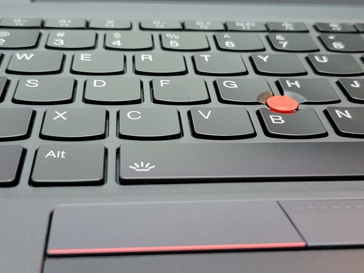 ThinkPad X13s Gen1 目前最能打能扛的 Windows on ARM (09/30更新)