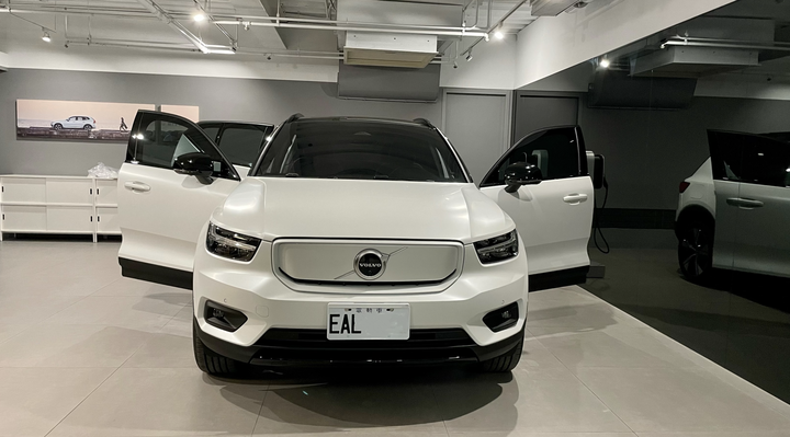 [開箱] 接送小幫手 VOLVO XC40 Recharge P8