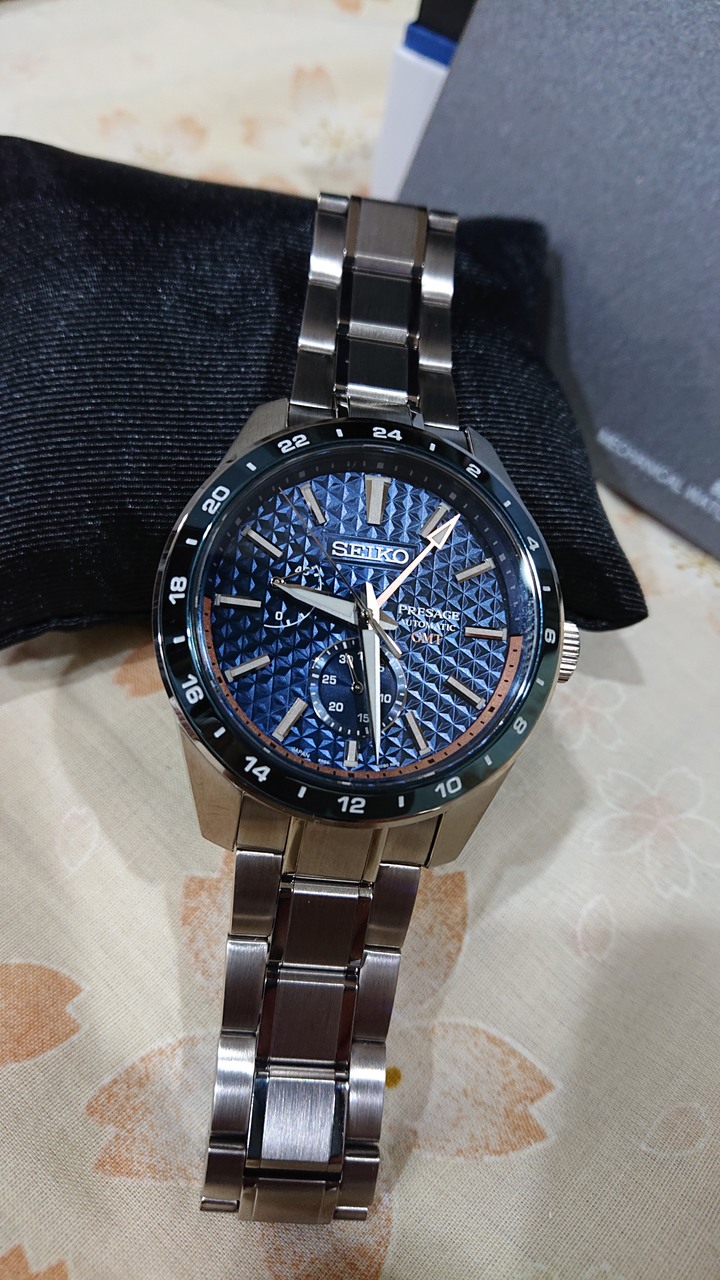 開箱：Seiko Presage Sharp Edged GMT 富士山之夏