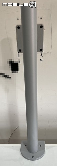 [開箱] 顯示器好幫手 LINDY 林帝 40692 C型夾鉗式支桿/ 40695 短旋支臂