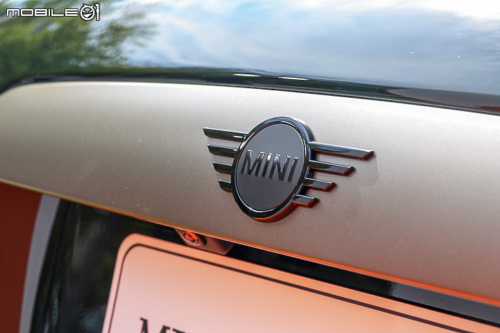 【採訪】MINI Editions 系列特仕版夏日巡迴展活動登場,三款車型展演專屬個性化套件!