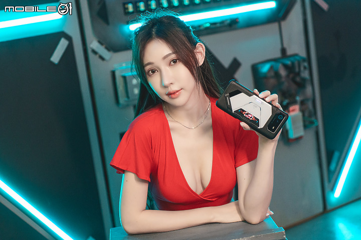 ASUS ROG Phone 6 Pro / 黑鯊5 Pro比較｜決戰電競之巔！