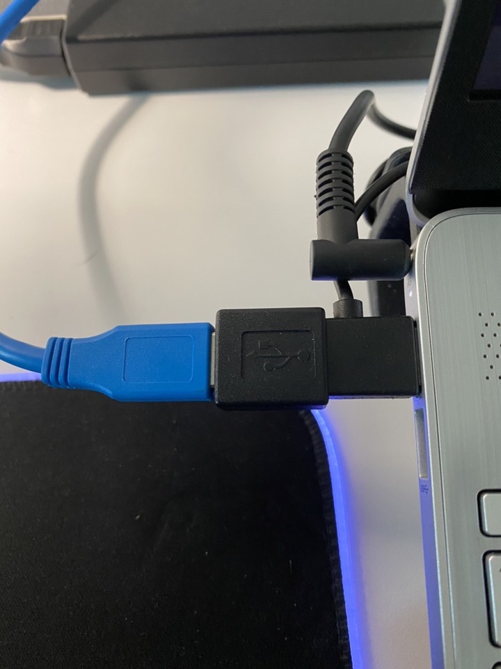 HP Laptop 15s-fq4xxx USB插槽無訊號問題