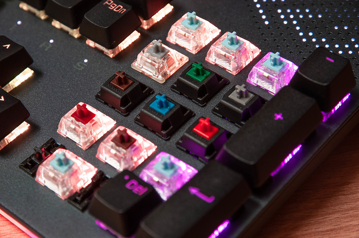 點我看大圖 「ROG Strix Flare II Animate」 - 無良推坑開箱文。