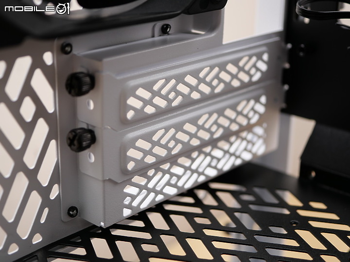29公升緊湊型塔型 ITX - Fractal Design Meshify 2 Nano 裝機開箱