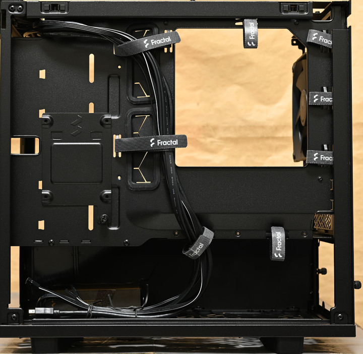 Fractal Design Meshify 2 Nano機殼開箱