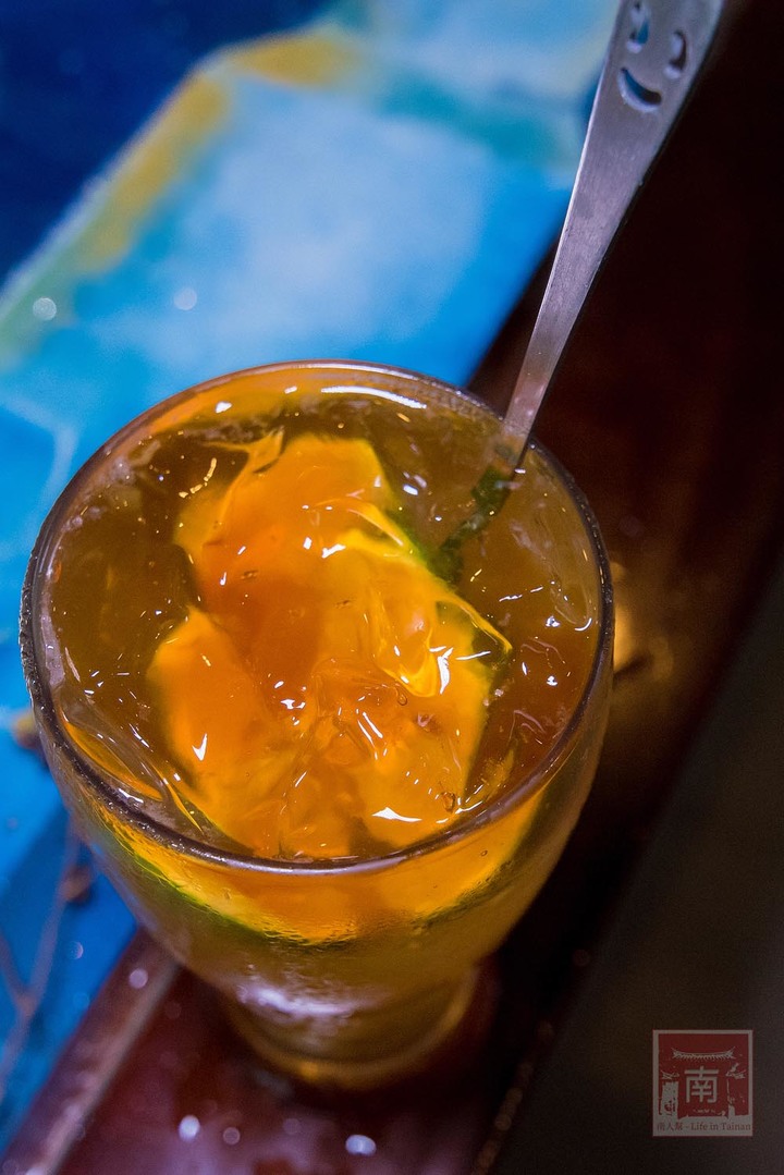 【臺南美食】在地中海風格餐廳中吃義大利麵、焗烤，還有漸層飲料和點心，平價消費外帶餐點再打85折~伊甸風味館