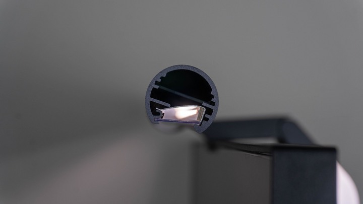Hello, Halo！BenQ ScreenBar Halo 旗艦燈具再升級，無線控制更科技