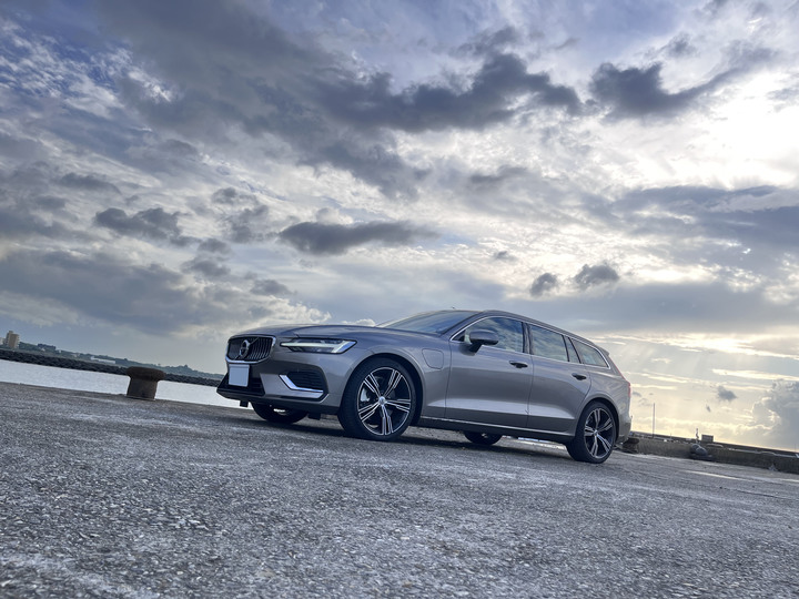 VOLVO PHEV V60 T8I 油耗實測(電腦vs人腦)