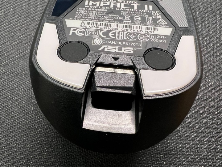 開箱趣 - ROG Impact II Wireless 無線電競滑鼠