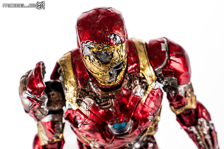 Hot Toys《蜘蛛人：離家日》鋼鐵人幻象開箱 │「爛」出經典！