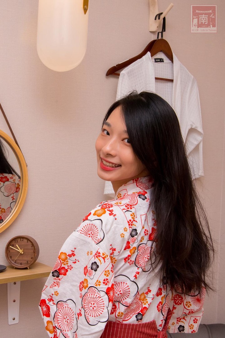 【臺南美容】顛覆小編對於采耳店的想像,來安平采耳紓壓,還有和服免費體驗,拍完照店家還會幫你做成相框,店內也有提供午茶和熱鹹食~耳朵先生采耳館-安平店