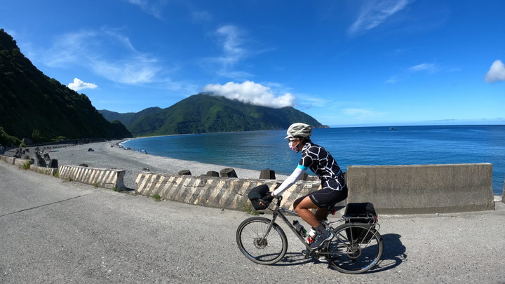 夏騎舊蘇花，兩鐵輕旅行《台灣．用騎的最美》