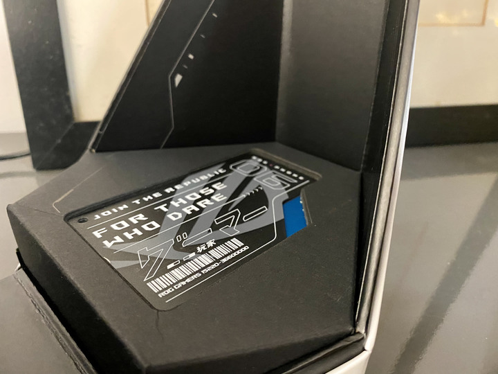 #開箱 超帥的ROG Phone 6 PRO
