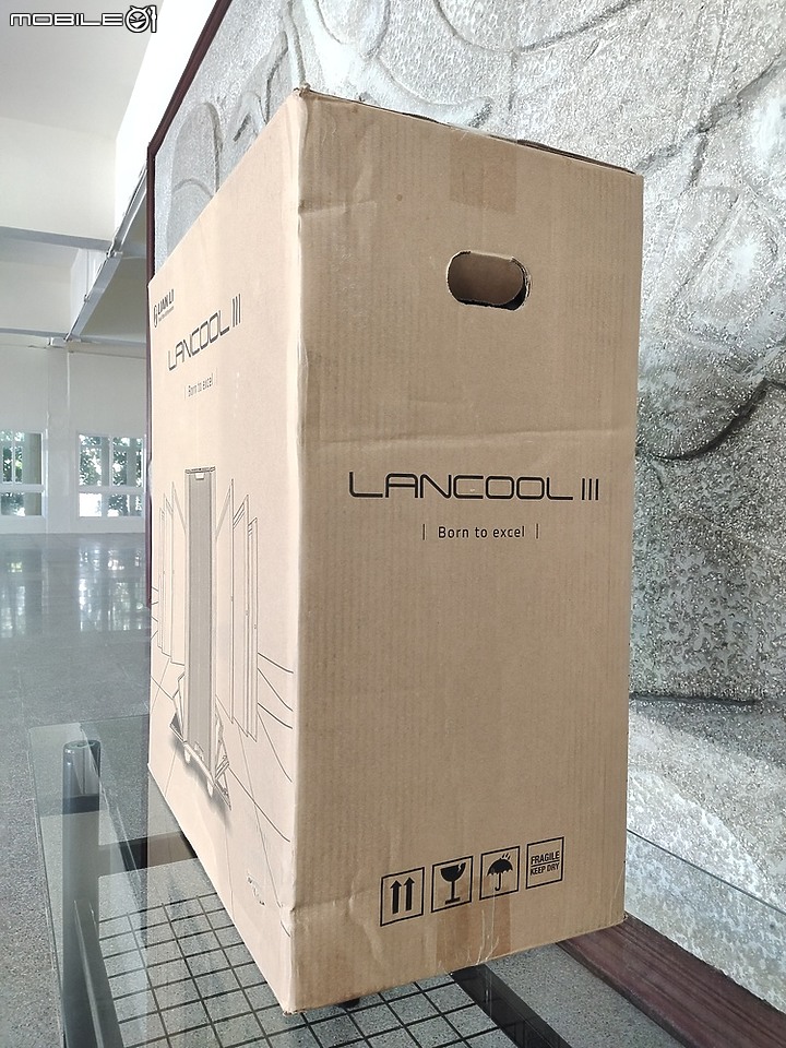 雞蛋糕爸爸之血淚開箱下集~ LIAN LI Lancool III RGB ~ Born to excel 生而卓越!!!