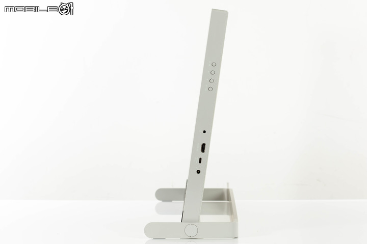 LG libero 自由機螢幕開箱試用 桌面/壁掛彈性配置的另類設計螢幕