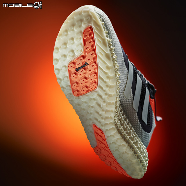 【新訊】adidas發表新一代4DFWD跑鞋 更傾斜的中底結構單元!
