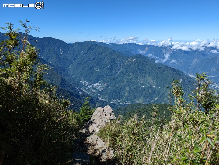 郡大山：坐車比登山久的百岳