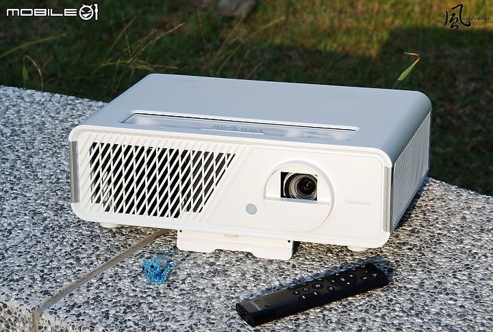 ViewSonic X1新一代LED無線智慧投影機開箱分享