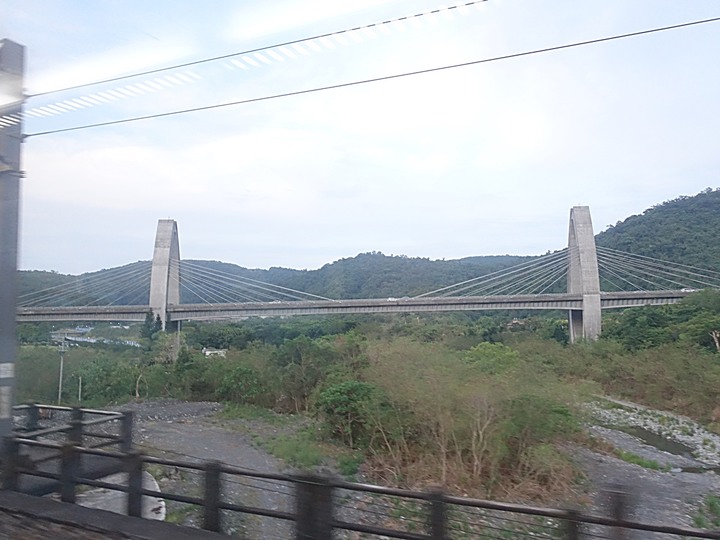 DR3100型柴聯自強 192次 臺北-花蓮 + EMU1000太魯閣自強 233次 花蓮-臺北 搭乘紀錄 — 賞金針花快閃行之DR3100型搭乘紀錄