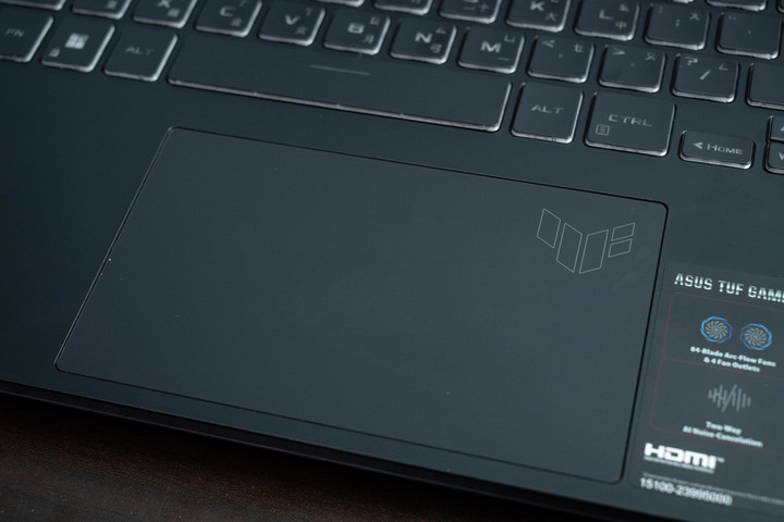 令人意外的低調超值選,ASUS TUF Gaming A15 FA507RM