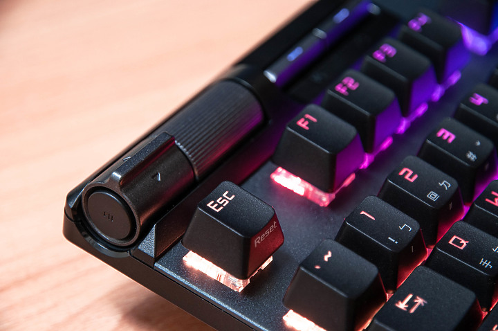 點我看大圖 「ROG Strix Flare II Animate」 - 無良推坑開箱文。