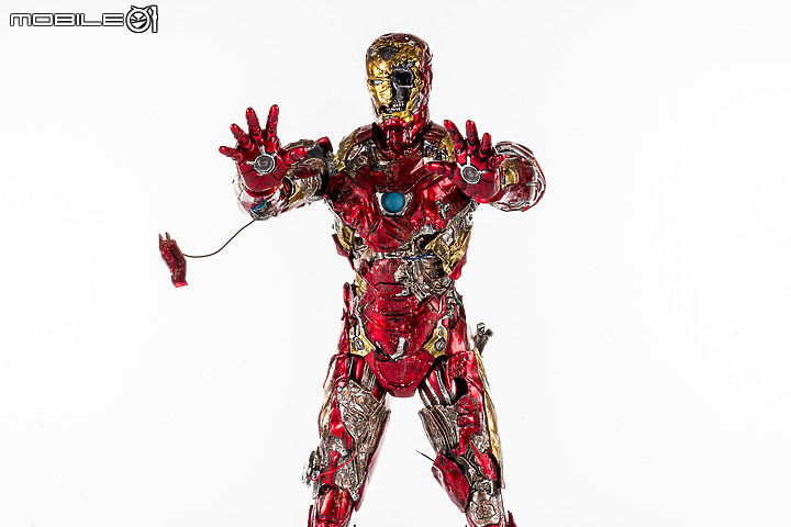 Hot Toys《蜘蛛人:離家日》鋼鐵人幻象開箱 │「爛」出經典!