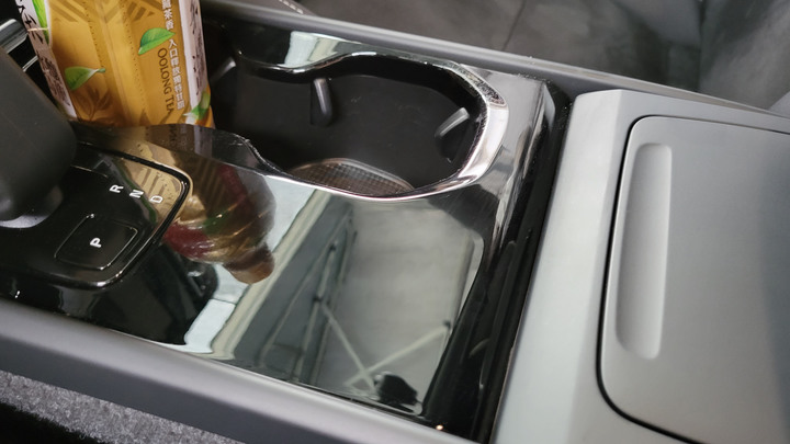 愛她就幫她洗澡 XC40 Recharge自己洗