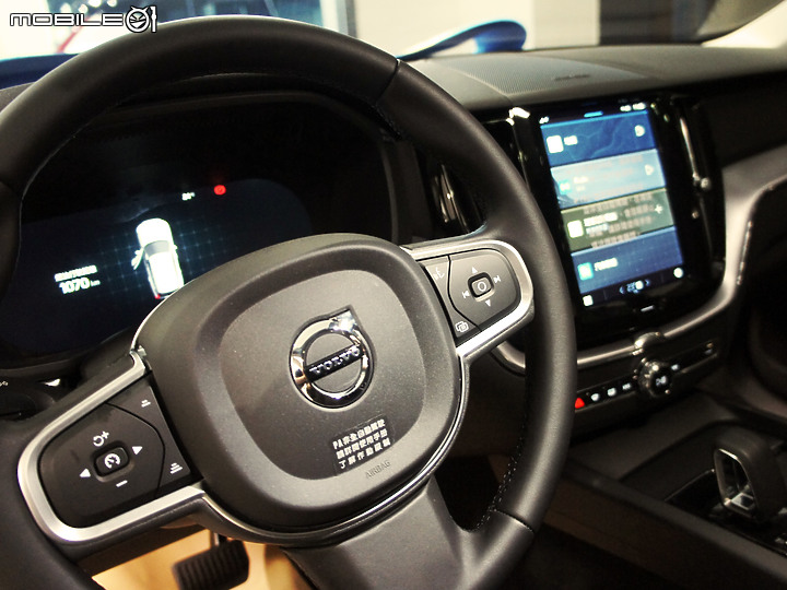 開箱 XC60 B4M 守護全家行車安全的新成員