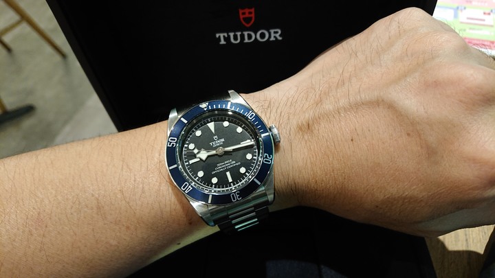 開箱:TUDOR BLACK BAY 藍鋁圈潛水錶 M79230B