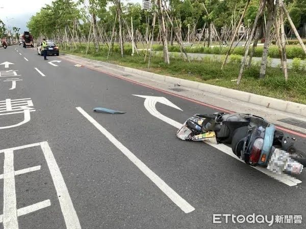 高雄女騎士遭混擬土攪拌車擦撞 捲入輪下爆頭身亡