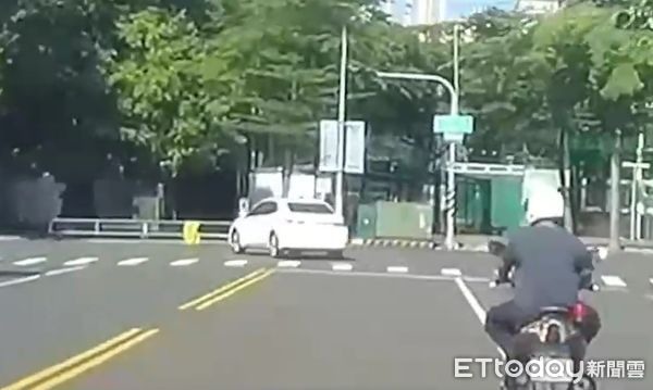 剛允諾找代駕吊照男酒駕上路遭攔查...拒測秒噴18萬!